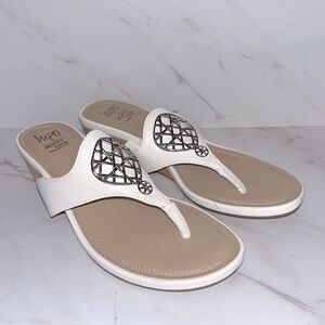 NEW IMPO renata memory foam white thong sandal sz 8